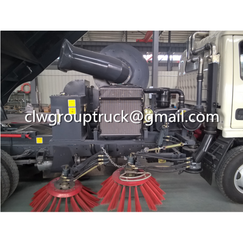 Dongfeng Xiaobawang 5.5CBM Sweeper Vacuum Road Sweeper