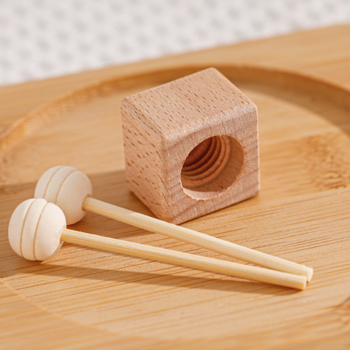 Garrafa de vidro elegante em forma de quadrado para o reflexo de ar do carro