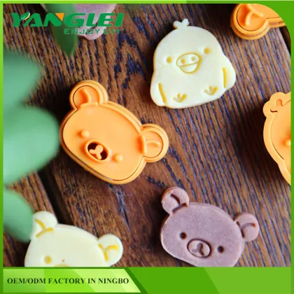 chicken &bear sushi maker