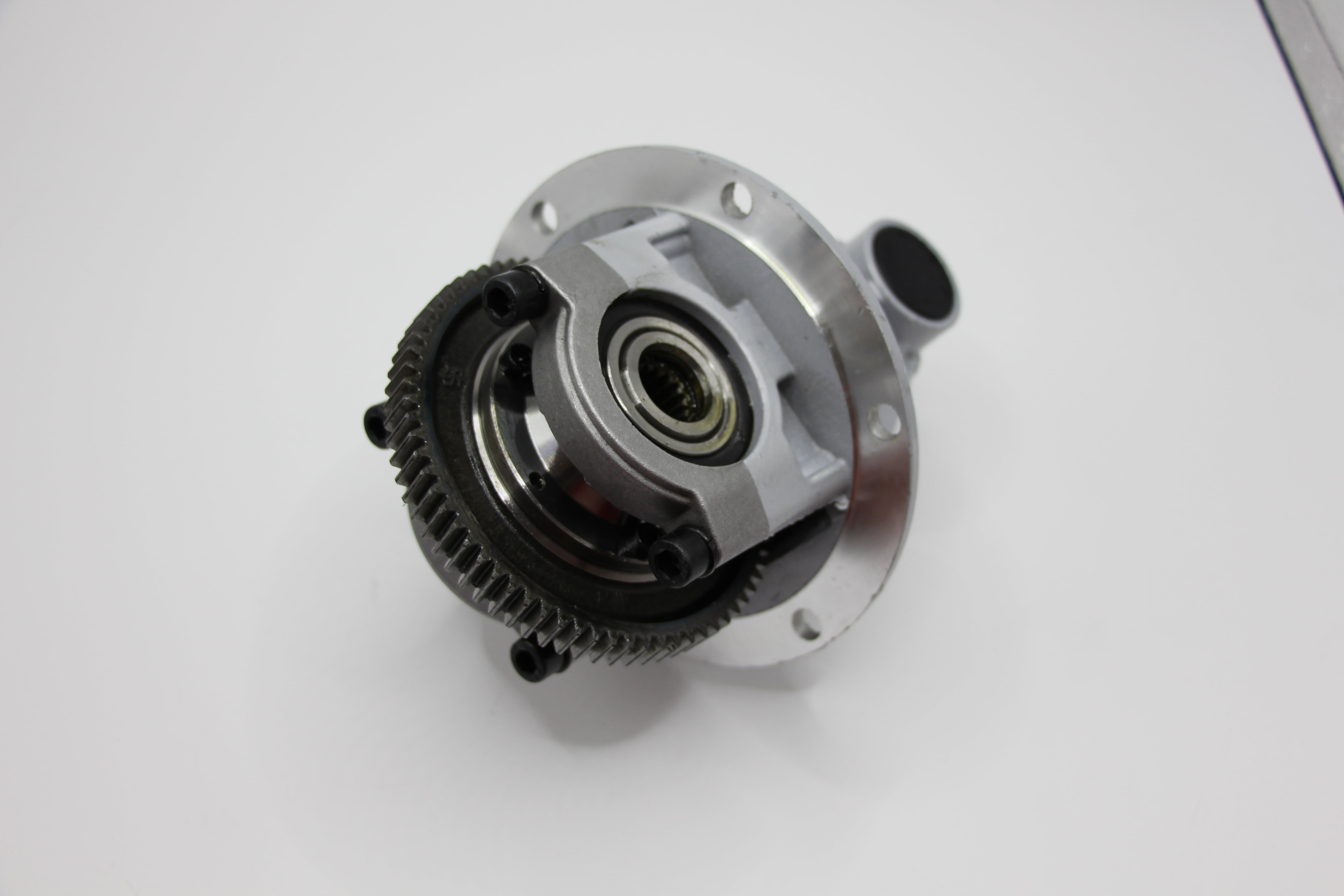 Silver differential case