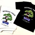 T-shirt dell'icona per alberi da cartone animato maschile con colletto a coste