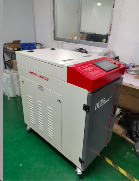 Three dimensional fiber laser welding machine