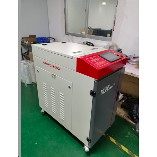 Three dimensional fiber laser welding machine