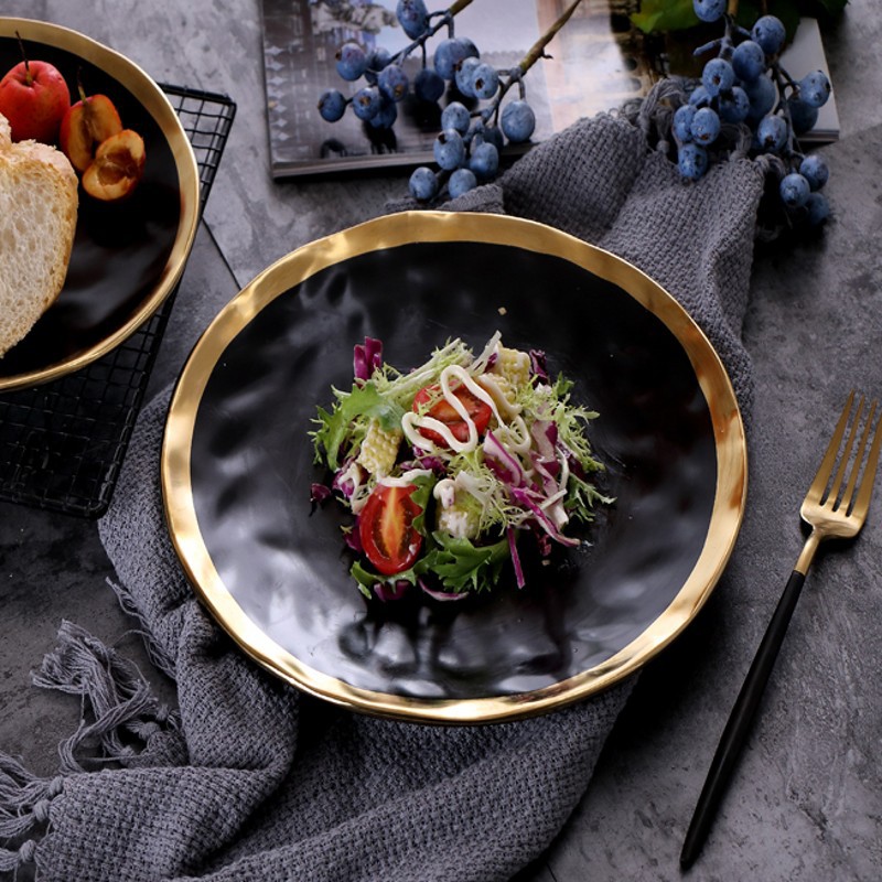 Cena de comida negra de cerámica set plato