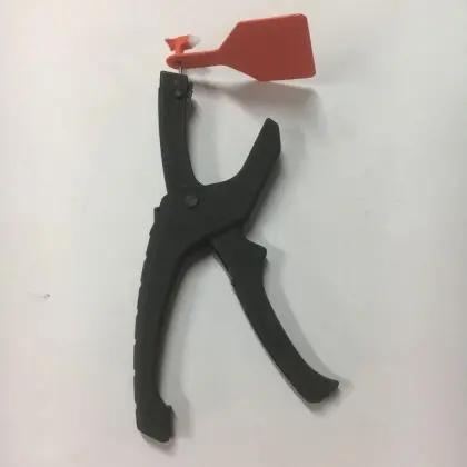 ear tag plier for zee tag