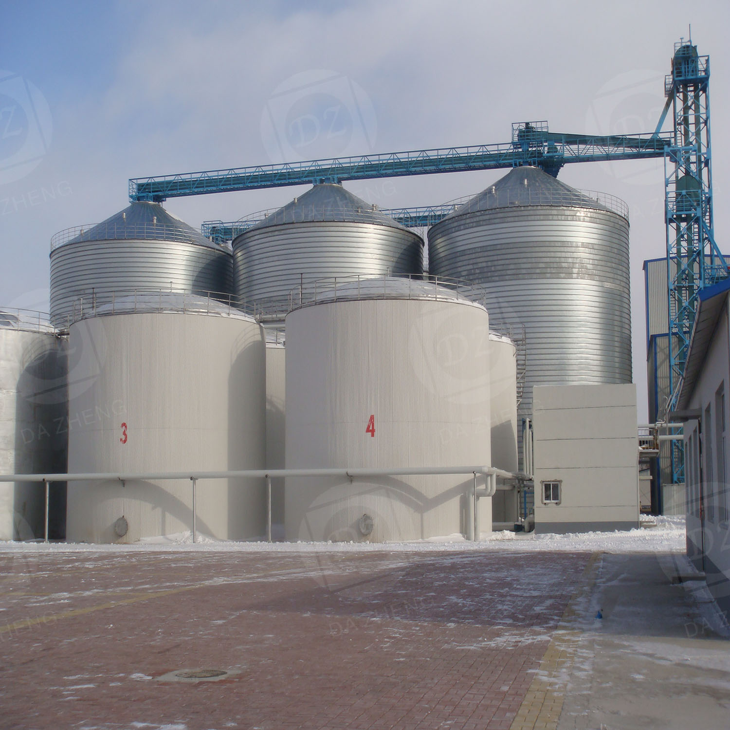 Storage silos for the building materials industry