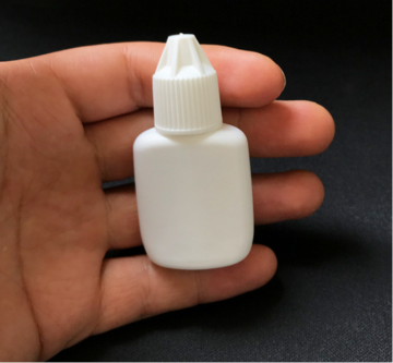 HDPE -Wimpernkleberflaschen: Auf Lager 2 ml, 5 ml, 10 ml, 12 ml, 15 ml Plastik -Squeeze -Spender
