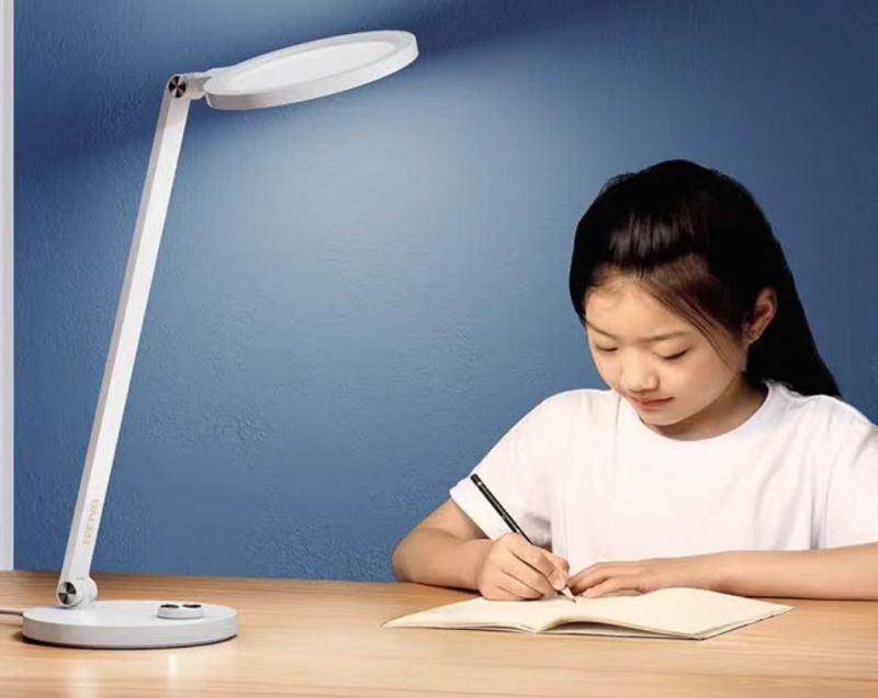Darren Smart Desk Lamp 3i
