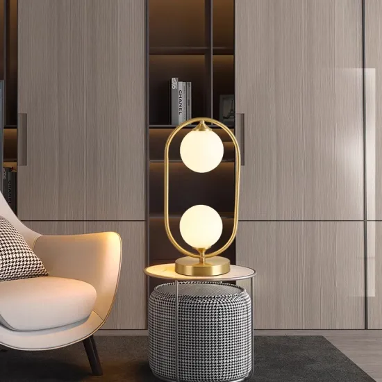 Simple Nordic Desk Lamp: Enhancing Your Bedroom and Study Room with Elegant Indoor Lighting