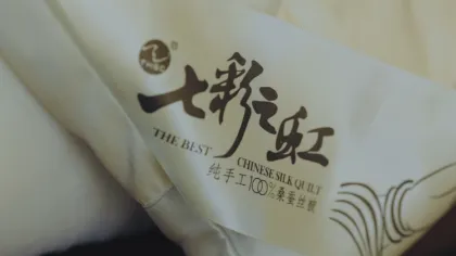 100% Natural Handmade Reversible Bedding: Mulberry Silk and Cotton Quilt Fillings