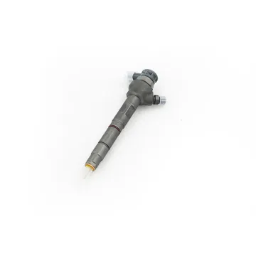 Factory Direct Commercial Vehicle Truck Engine Parts: High Performance Fuel Injector Assembly 1042200FE010
