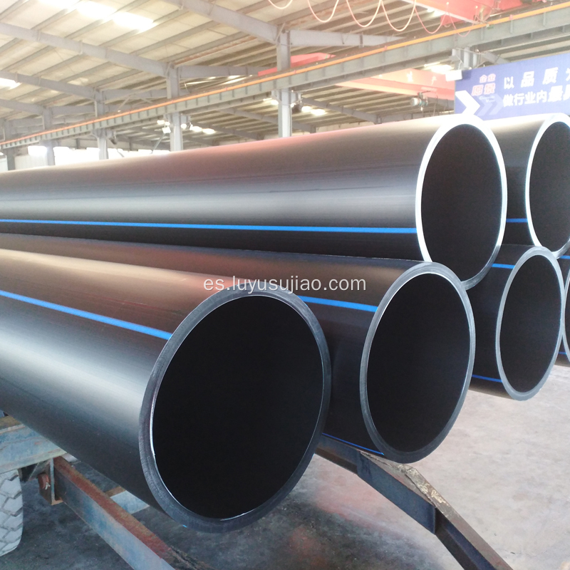 Tubería de riego de polietileno PE para granja.