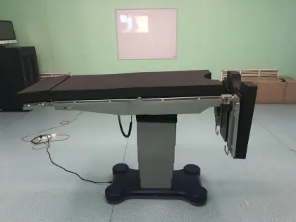 hydraulic surgical operating table