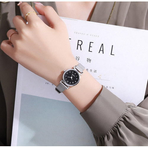 No Waterproof Fashionable Women Watches Quartz Wristwatches