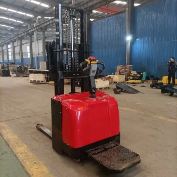 Factory Direct Sales: New Design Electric Forklift Truck - Easy to Operate Stacker