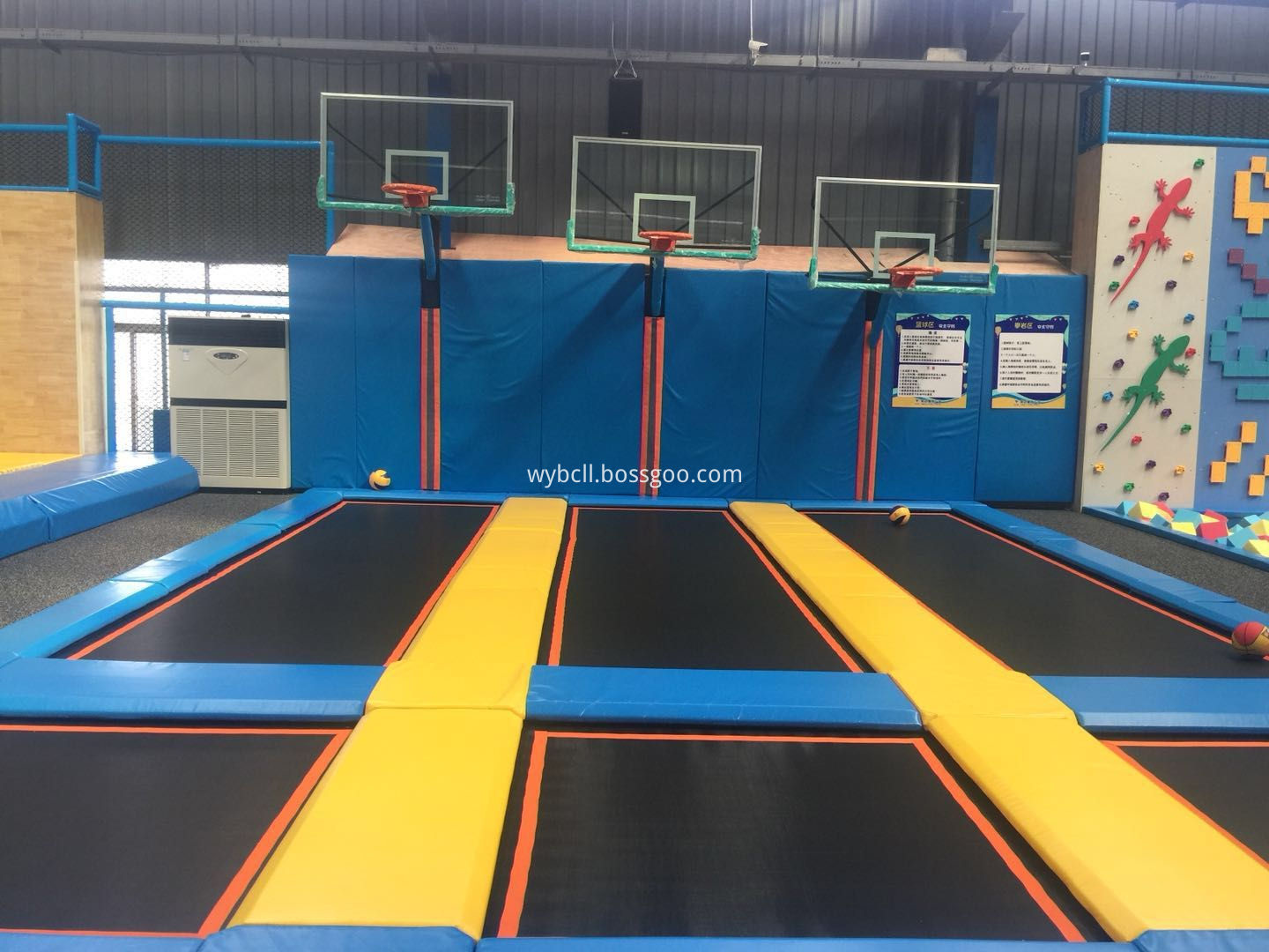 indoor trampoline with spider wall