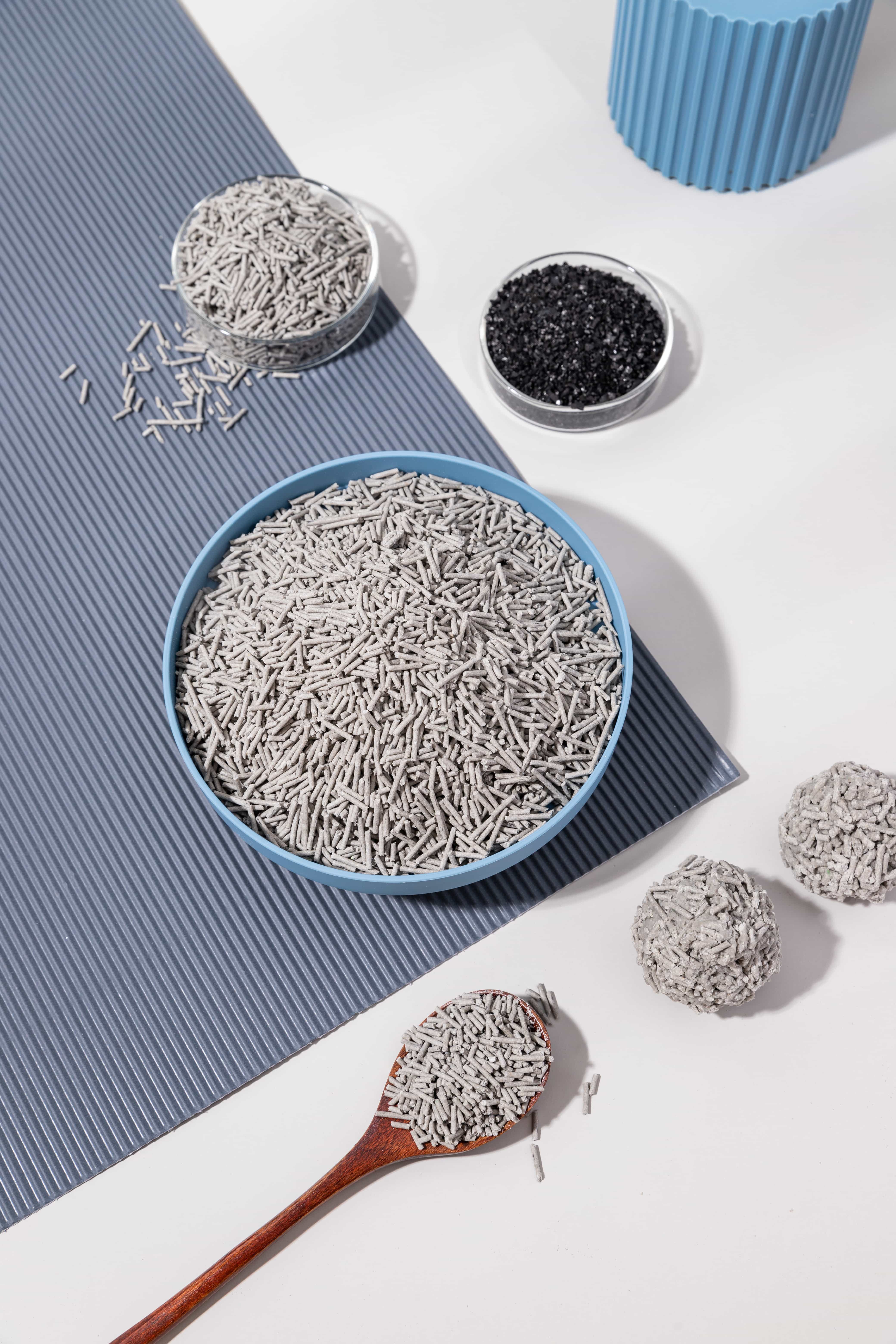 Natural Tofu Clumping Cat Litter for Fresh Home