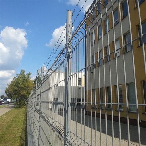 Pannello di recinzione curvo rivestito in PVC