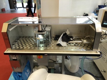 Automatische Versiegelungsmaschine für Kleidung