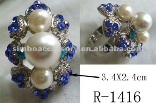 fashion metal crystal rhinestones and pearls flower jewelry adjustable ring