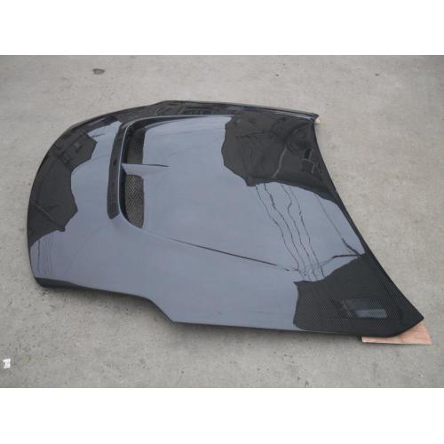 Nissan 350Z Carbon Fiber Cover of Cover Engine