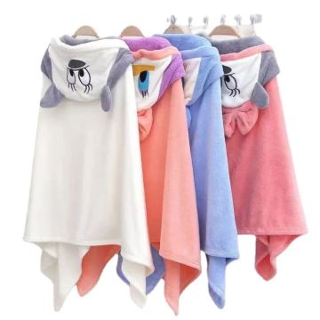 Cute 70x140cm Microfiber Baby Shower Coral Fleece Hooded Bathrobe Blanket
