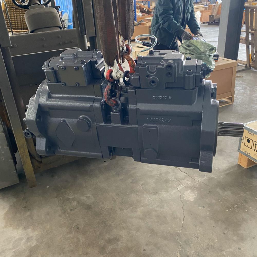 R215-7 Hydraulic Pump