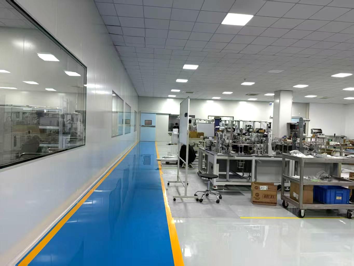 Material autonivelante epoxi sin solventes