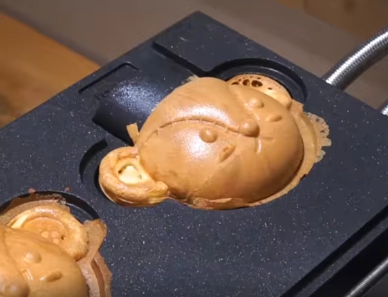 China gofrera comercial con forma de oso y CE Fabricantes
