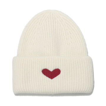 Şık Aşk Deseni Nakış Beanie Hats - Özel Logo Kış Örme Şapkalar