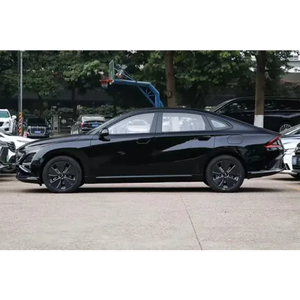 Wuling Motors Unveils Wuling Starlight Hybrid Sedan in 2024