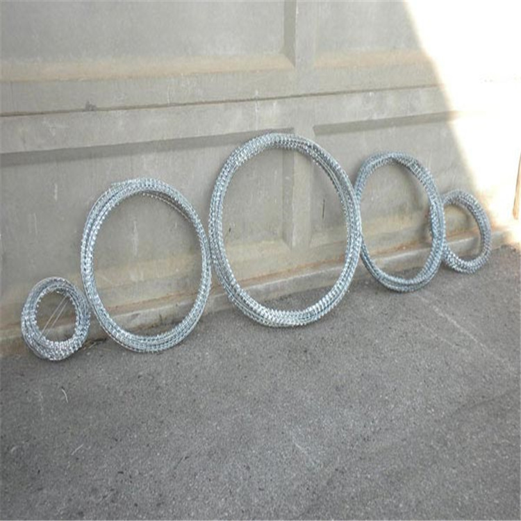 BTO-22 cheap electro galvanized razor wire coil price