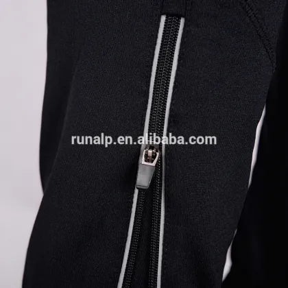 elastic cycling pants with red pad