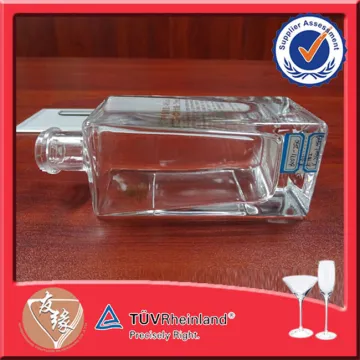 Machine Made Square Shape 250ML Spirit Bottle 250ML Flint Glass Bottle