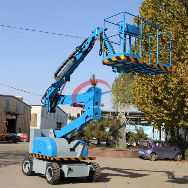 Self Propelled Boom Lift 12