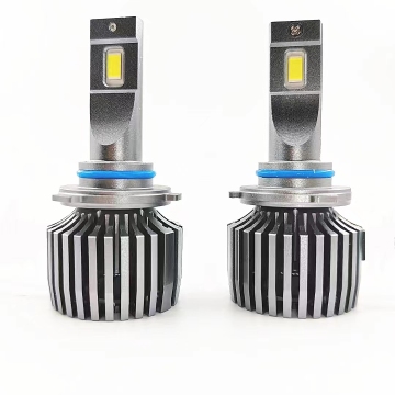 Canbus LED super luminoso 120W H1 H1 H4 H7 9005 9006 Bulbi fari auto