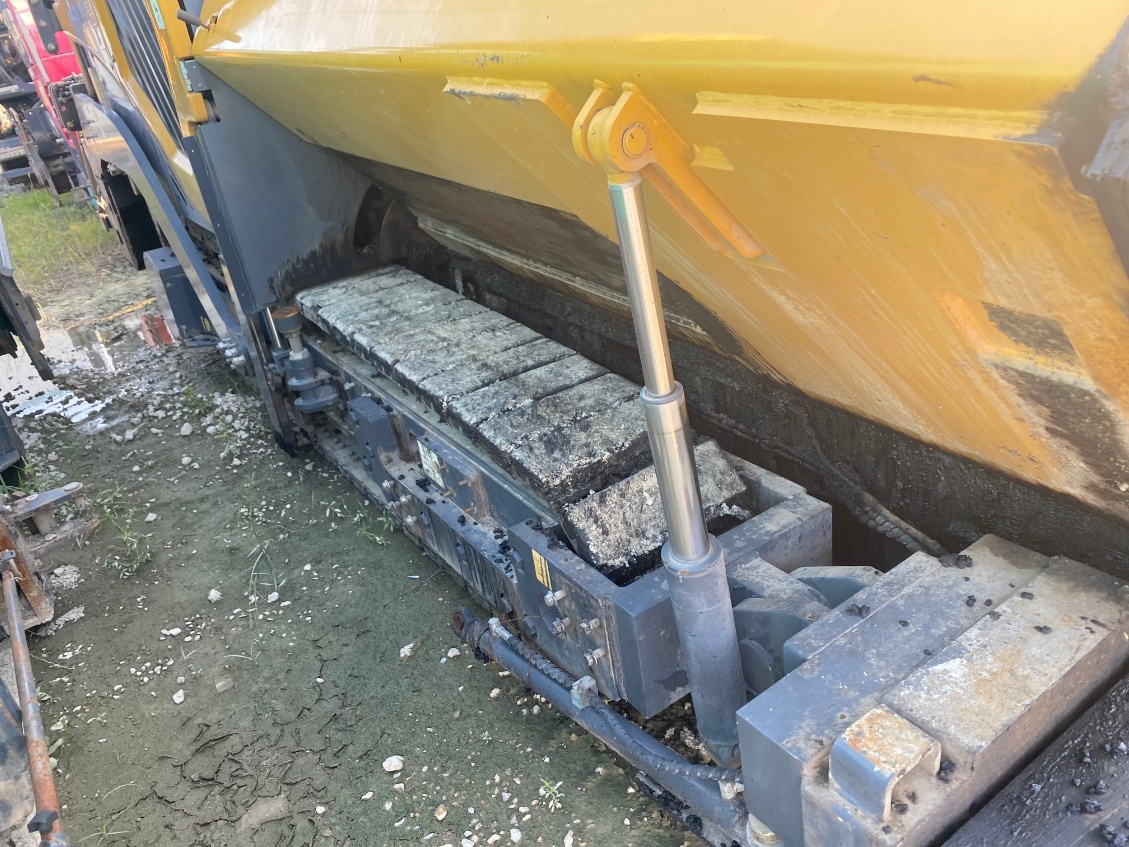 XCMG second hand RP1855T paver machine
