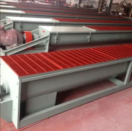 Special screw conveyor for petroleum solids control equipment