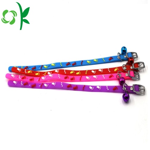 Collar de gato de mascota de silicona para perro colorido con campana