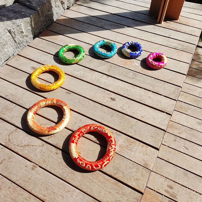 Colored Silk Chakra O-ring Crystal Singing Bowl Cushion