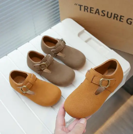 Wholesale Trendy Canvas Kids Shoes: Big Boys and Girls School Casual Slip-On Sneakers