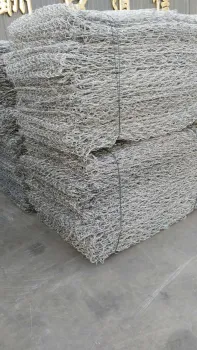 2017 most popular 8cm*10cm gabion mesh/reno mattress on sale