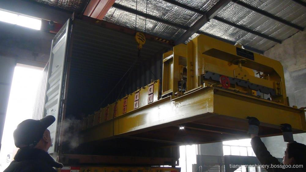 loading roll forming machine