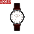 Montres de mode classique quartz saphir diamant