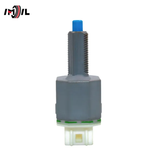 84340-39015 Brake Light Switch for Toyota RACTIS VERSO-S RAV4 LAND CRUISER PRADO