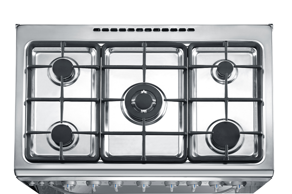 5-burner gas stove with oven in kitchen