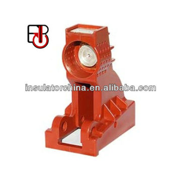 Insulated housing for vacuum load break switch