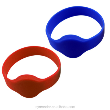 Custom Silicone Wrist Bands and RFID Watch Straps: Personalized Solutions for Enhanced Tracking and Style