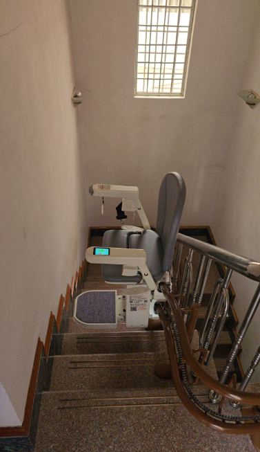 Best Useful Electric straight or curve stair lift