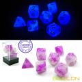 Bescon Two Tone Glowing Polyhedral Dice 7pcs Set FROSTY AMETHYST, Luminoso RPG Dados brilla en la oscuridad, DND Juego de roles Juego de dados